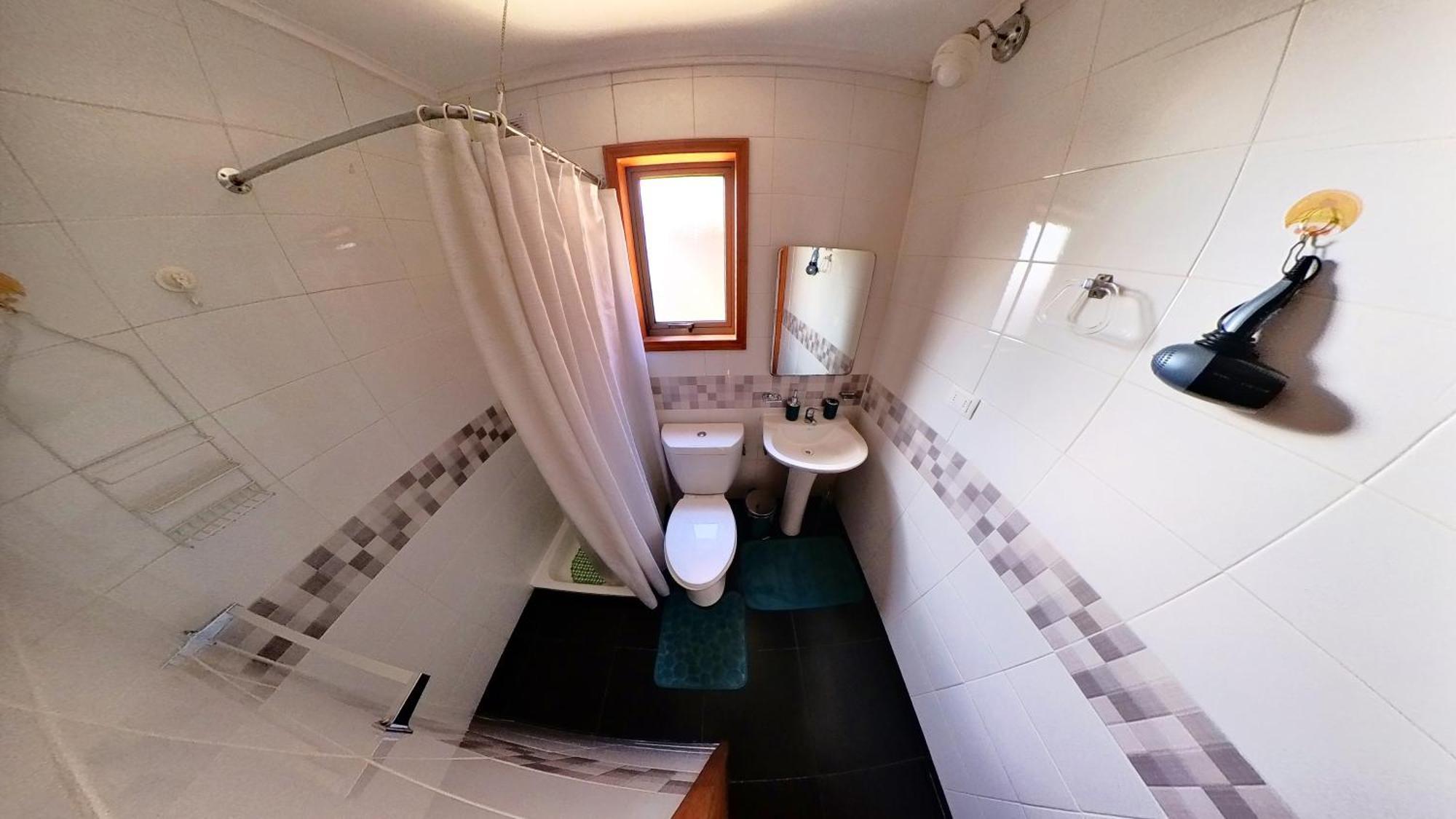 Habitacion Con Bano Privado En Casa Central Hospedagem domiciliar *